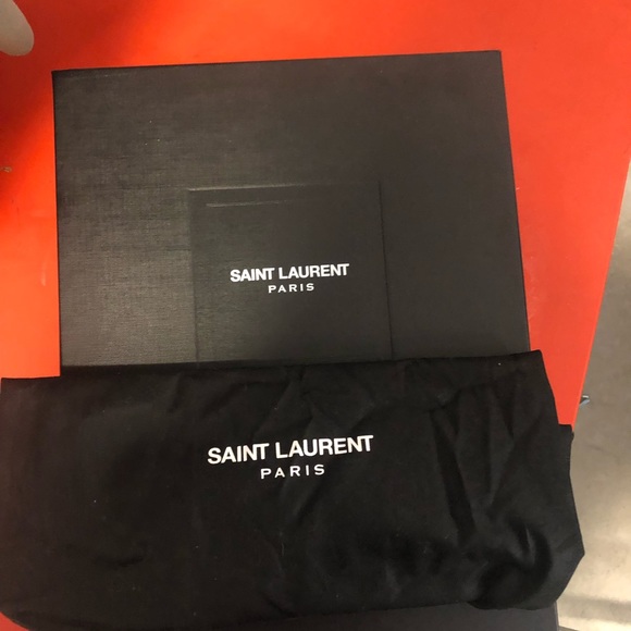 Saint Laurent stiletto boots - Picture 2 of 5